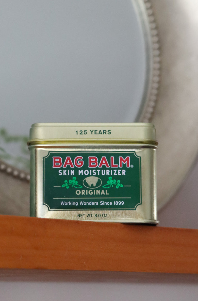 Gold tin of Bag Balm